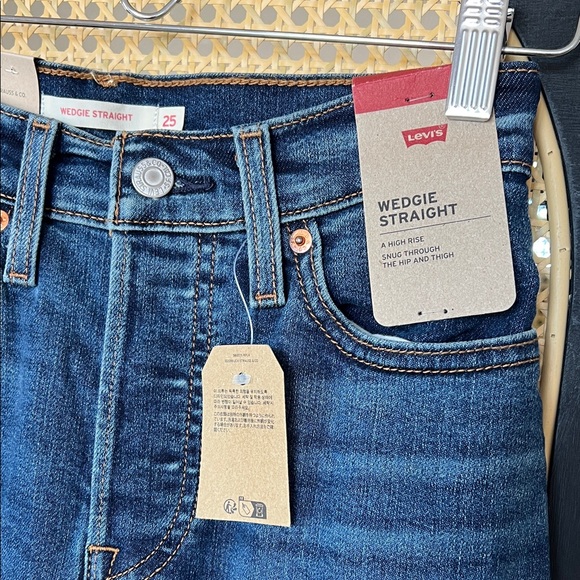 Levi's Women's Straight Leg Jeans - Dark Blue - Picture 3 of 5